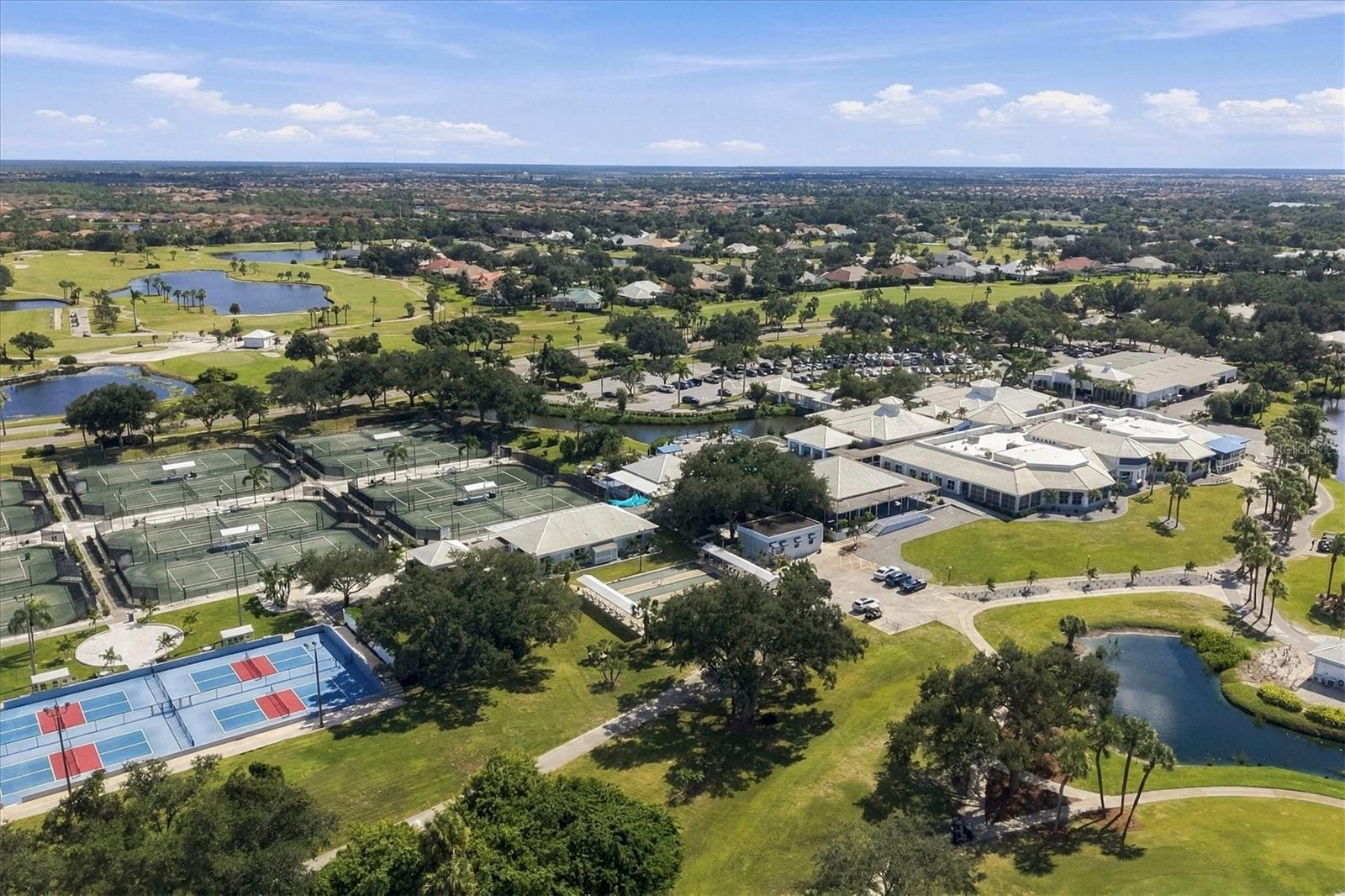 CLUBSIDE VILLAS - Residential
