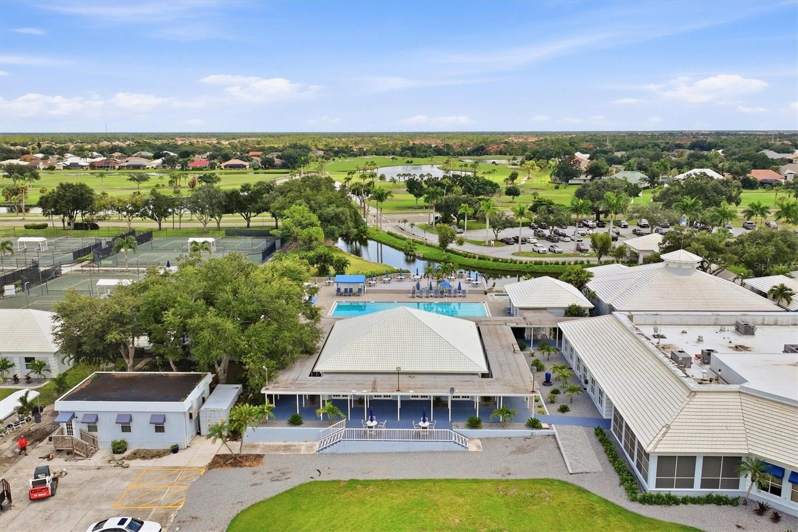 CLUBSIDE VILLAS - Residential