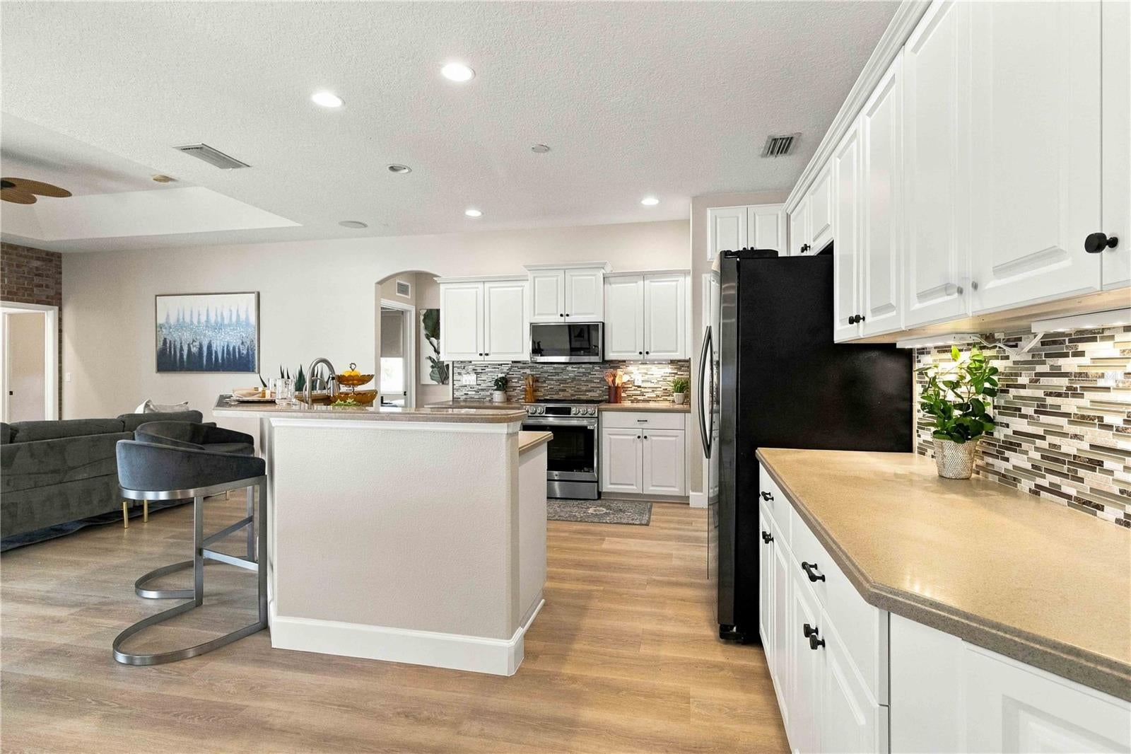 EASTLAKE - Residential