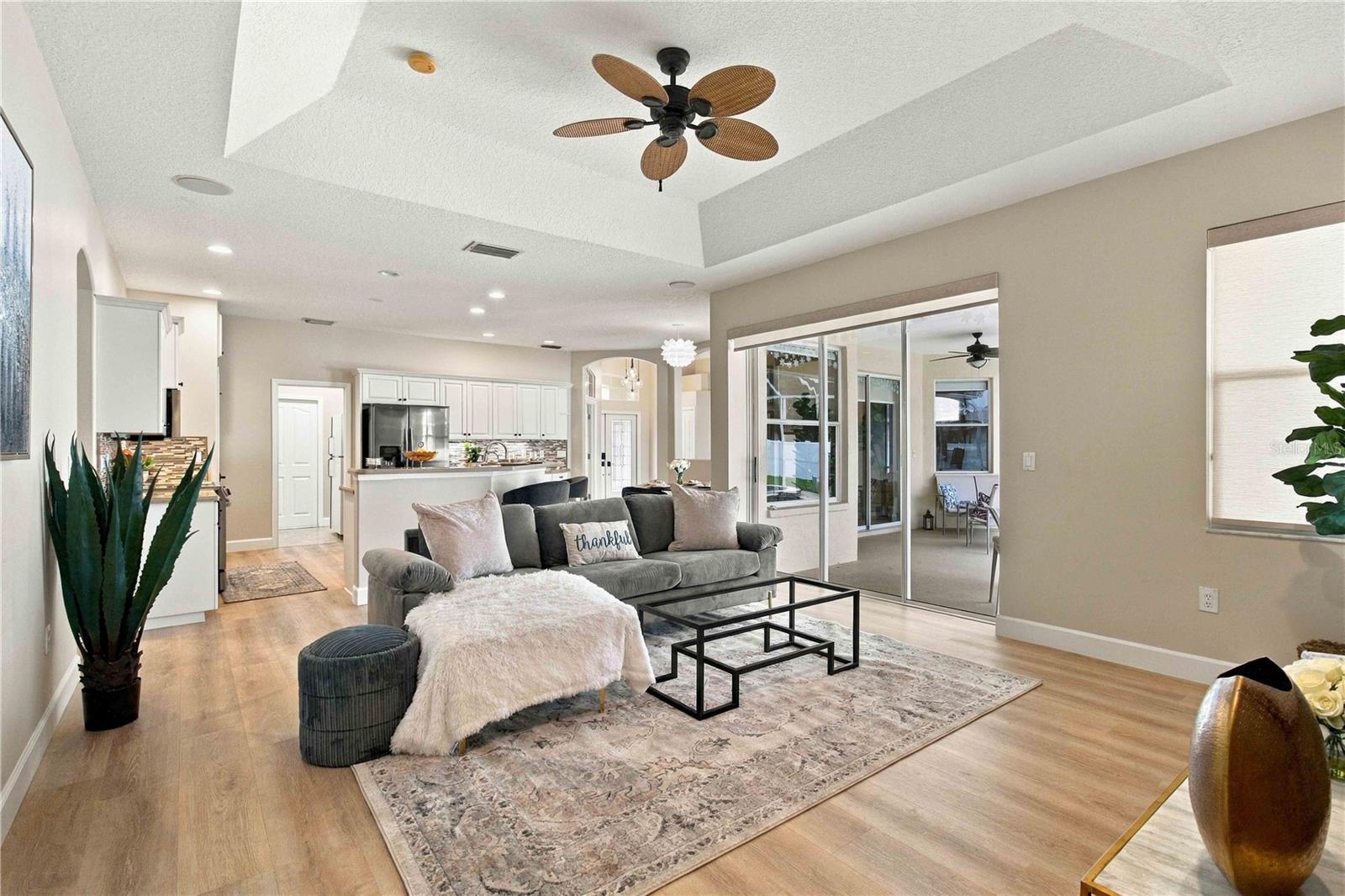 EASTLAKE - Residential