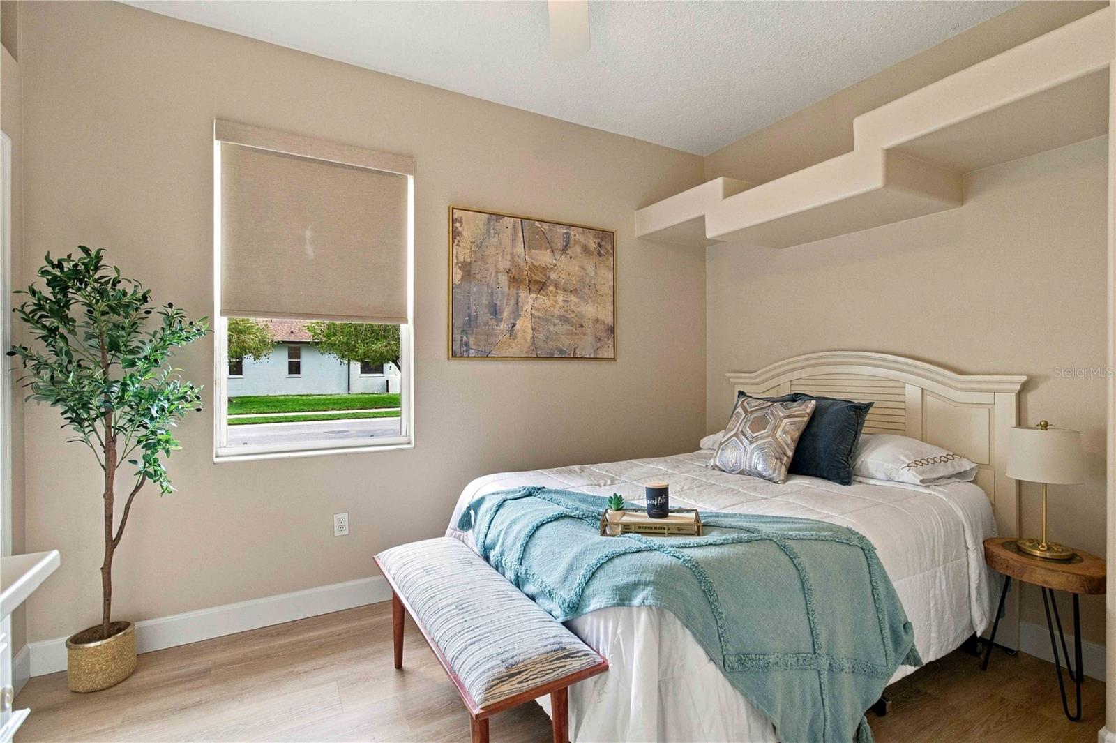 EASTLAKE - Residential