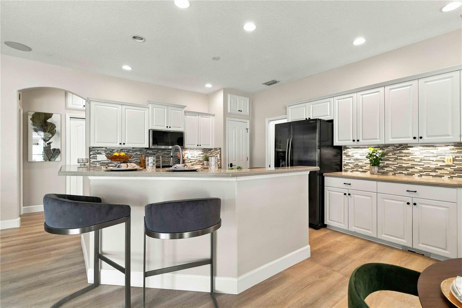 EASTLAKE - Residential
