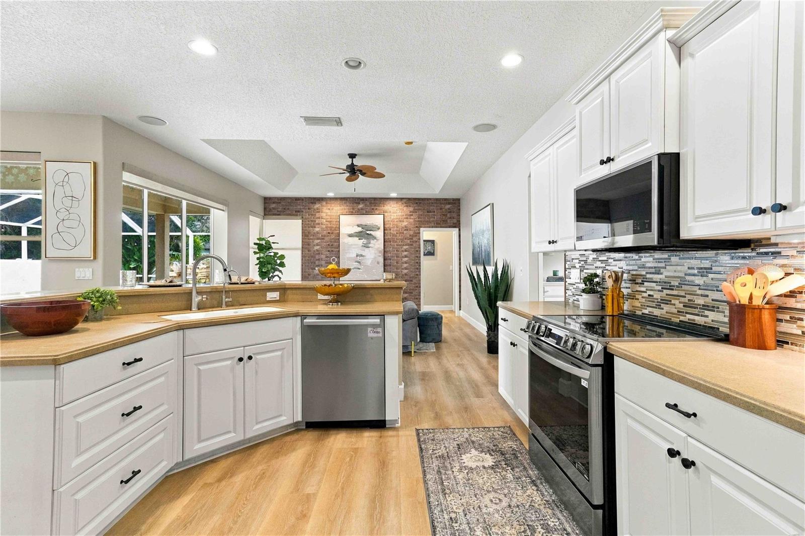 EASTLAKE - Residential