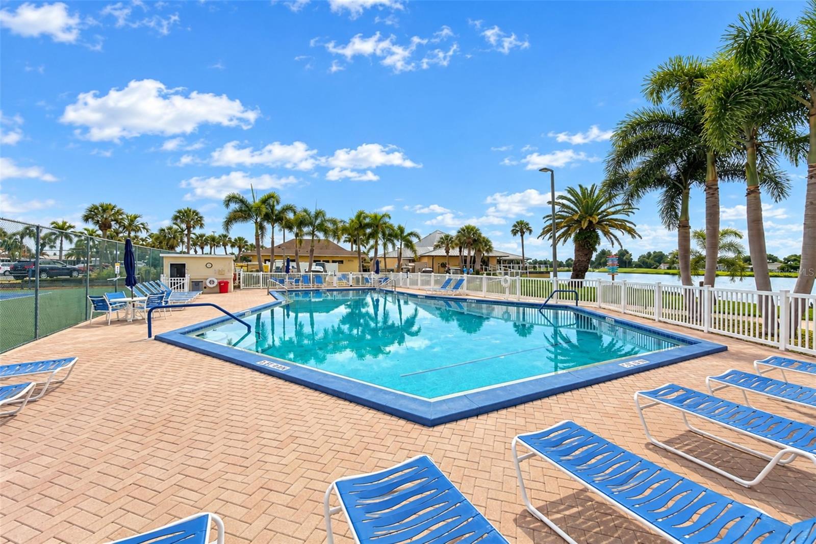 MAPLE LEAF ESTATES - Residential