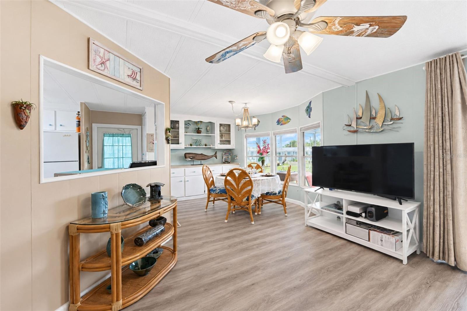 MAPLE LEAF ESTATES - Residential