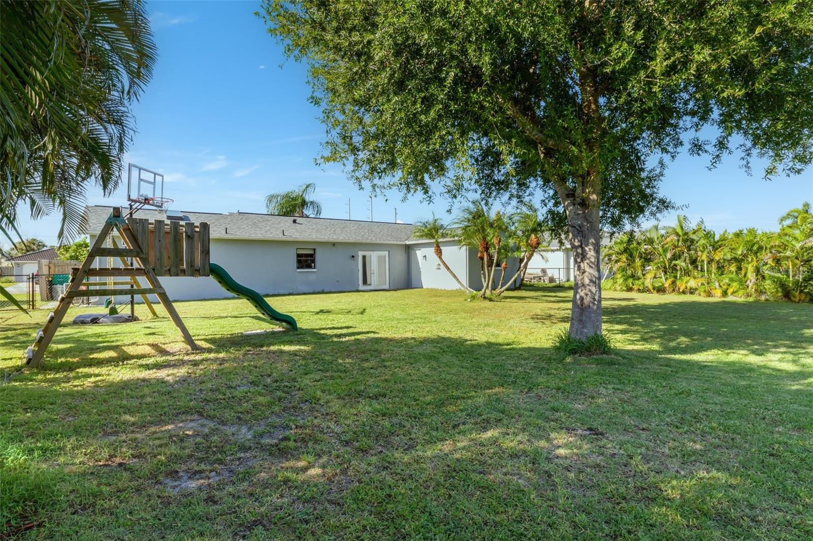PUNTA GORDA ISLES SEC 20 - Residential