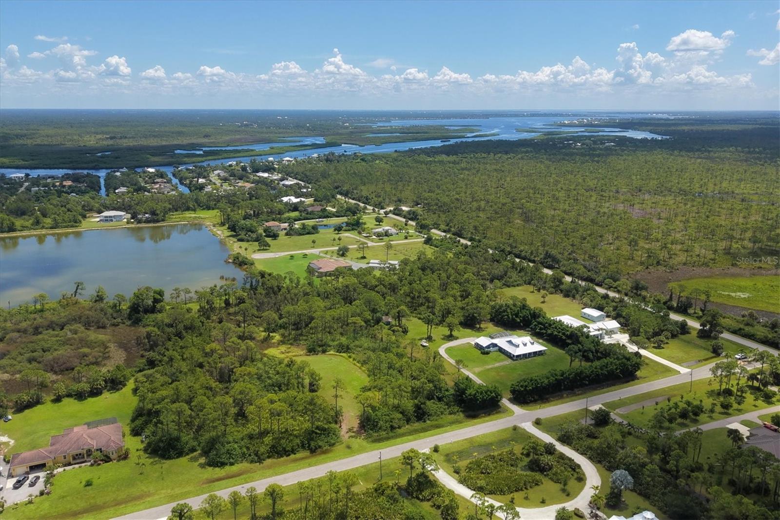 LAKE GERALDINE - Land