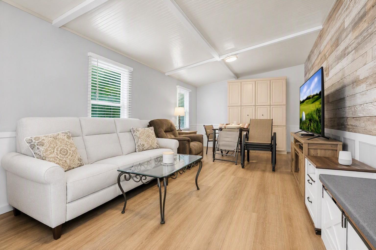 CORKSCREW WOODLANDS - Residential