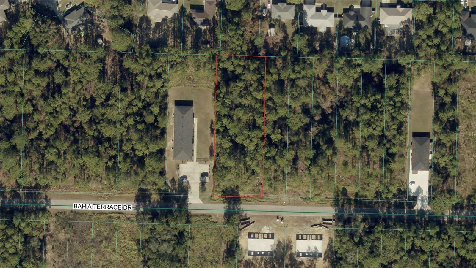 Amazing opportunity for a multi family residence. Zoned R3 and not in a flood zone. Wooded lot.