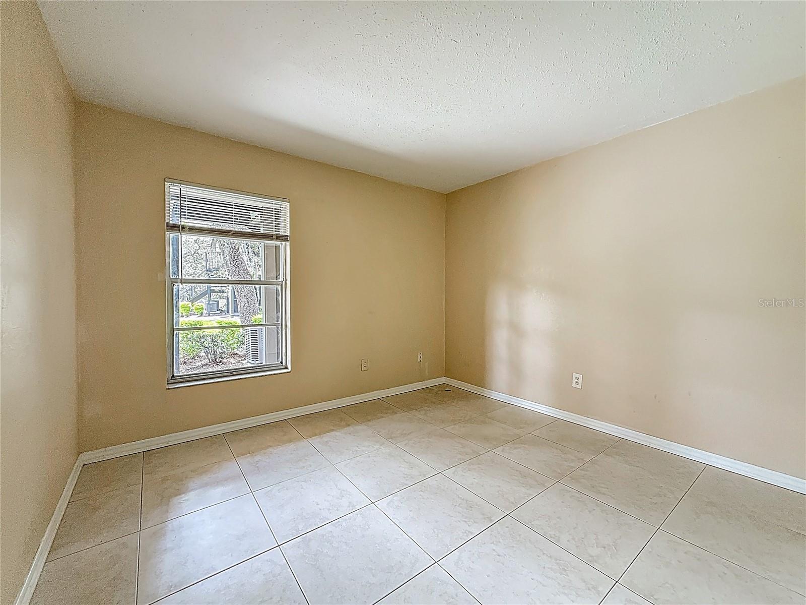 NORTH OAKS CONDO II - Residential