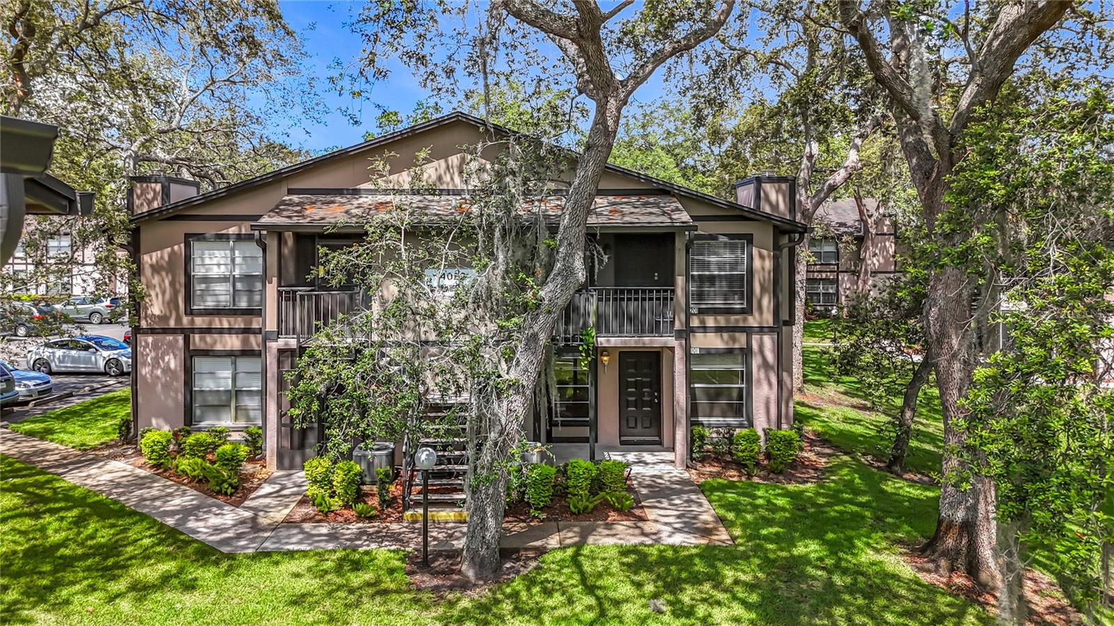 NORTH OAKS CONDO II - Residential