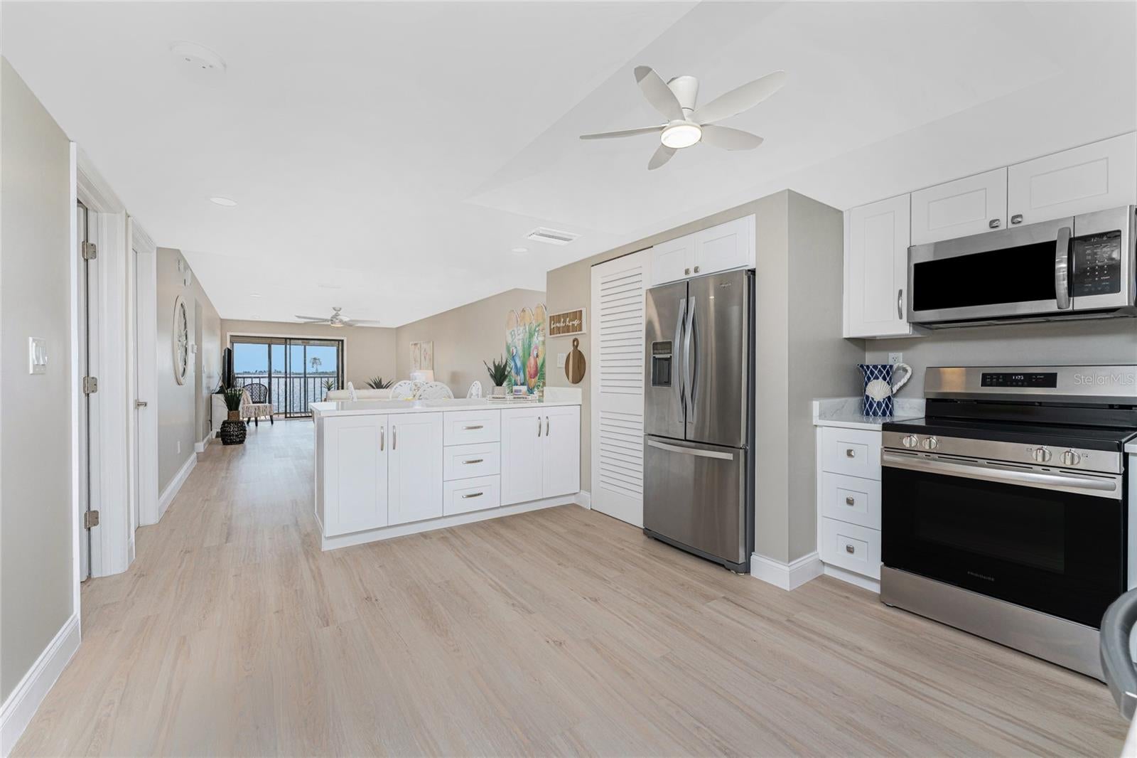 TARPON BAY PH 02 BLDG C - Residential