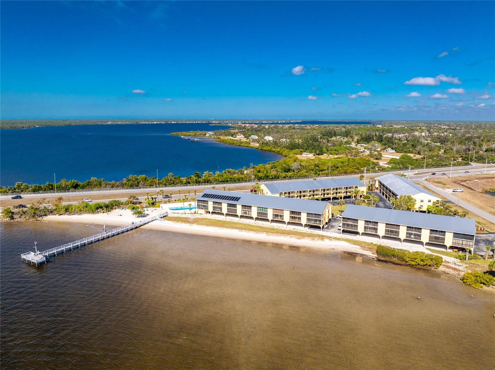 TARPON BAY PH 02 BLDG C - Residential