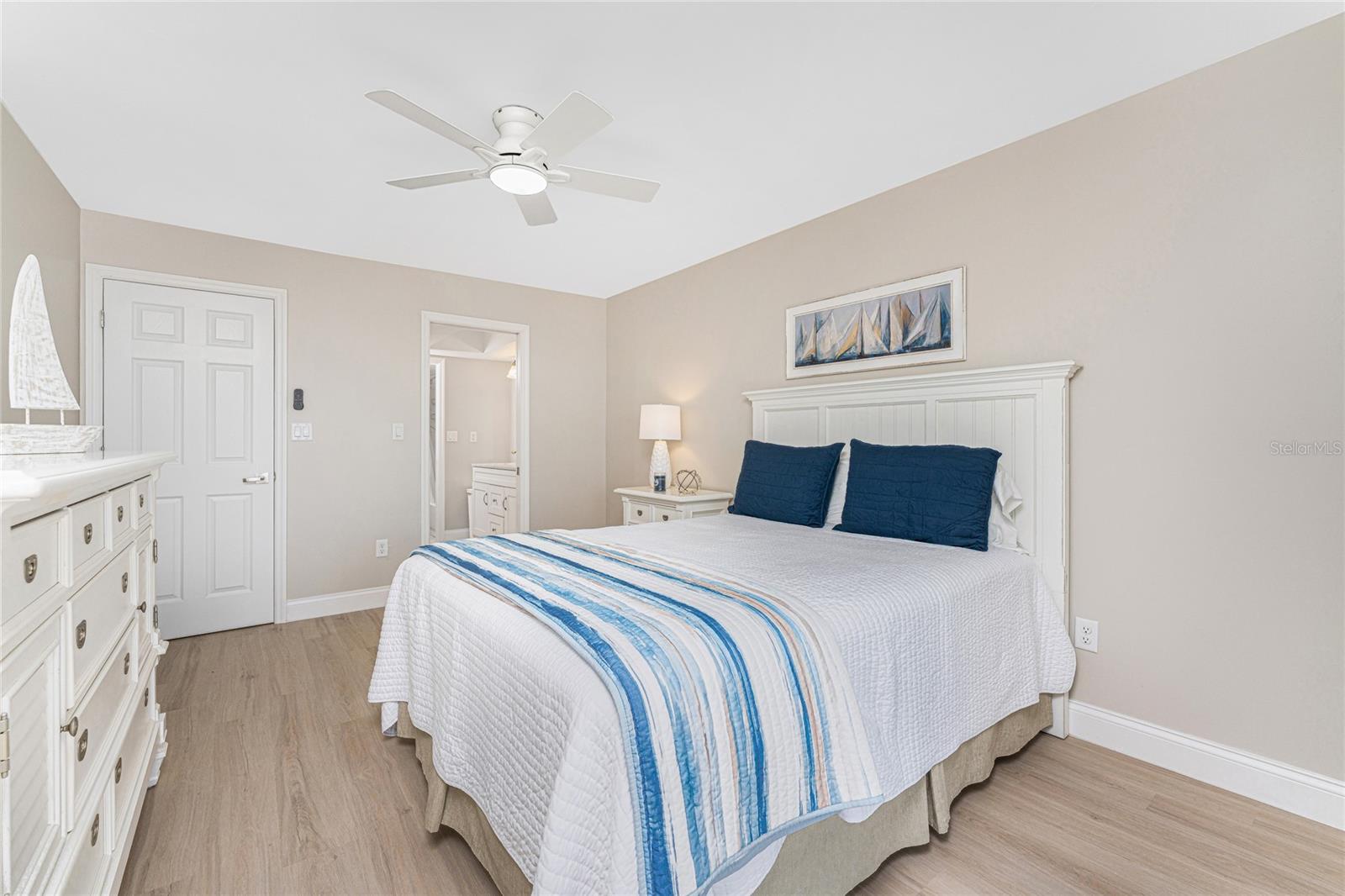 TARPON BAY PH 02 BLDG C - Residential