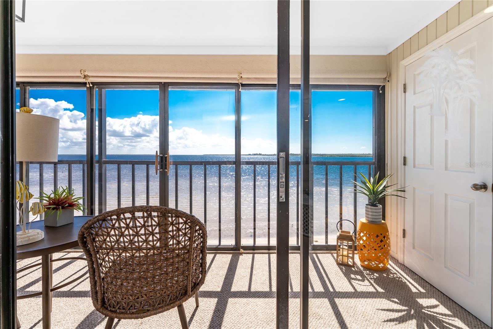 TARPON BAY PH 02 BLDG C - Residential