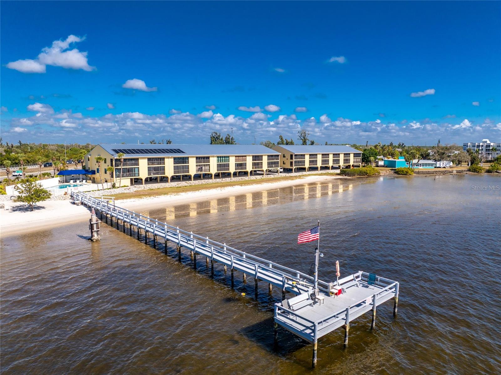 TARPON BAY PH 02 BLDG C - Residential