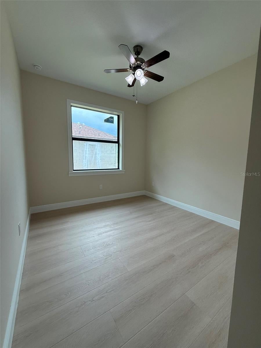 LOT 4 BLK 491 8TH ADD TO PORT CHARLOTTE - Residential