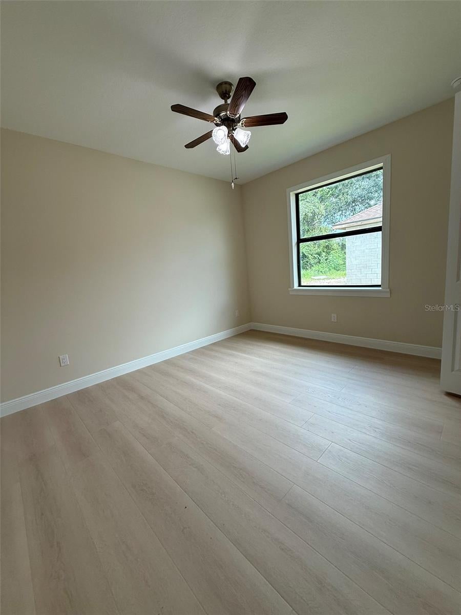 LOT 4 BLK 491 8TH ADD TO PORT CHARLOTTE - Residential
