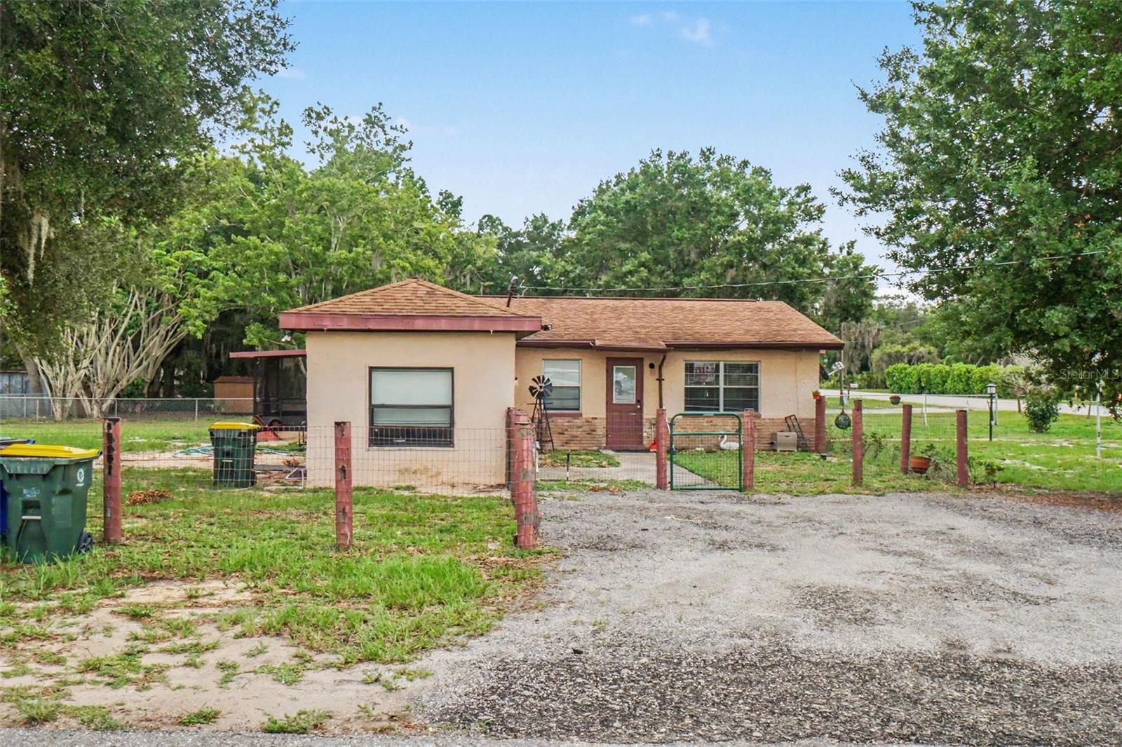 LAKE HENRY - Residential
