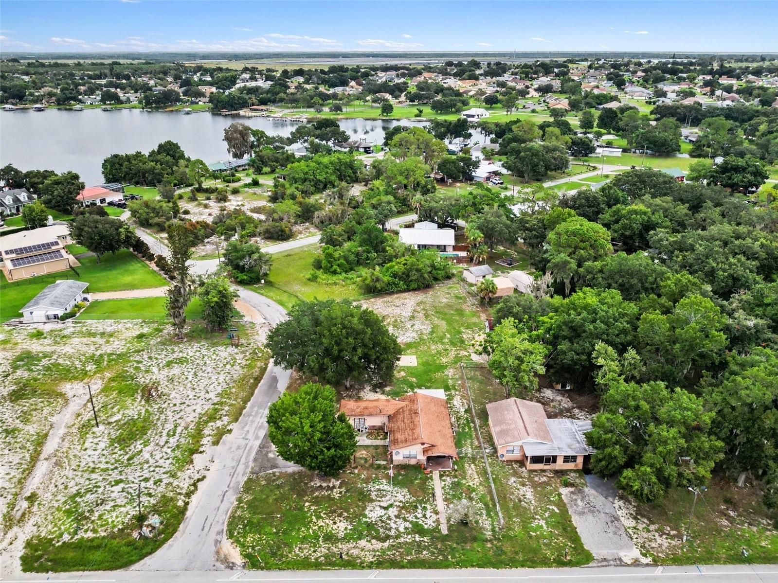 LAKE HENRY - Residential