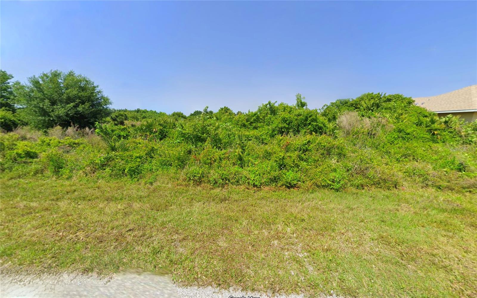 Duplex/Villa residential Vacant Land in Port Charlotte Vacant Land, Over 12000 sqft land.  Zoned under the state as Residential and RMF10 under the County. It should be build as a Duplex or Villa residential home with two units . 

Seller is motivated. There is another land listed from the same seller in North Port single family residential land can be sold together for a bundle price. 

If interested to learn more please reach out. 

Seller is foreigner person. Will need file FIRPTA. Must use Title Office that is able to handle foreign Sellers.
