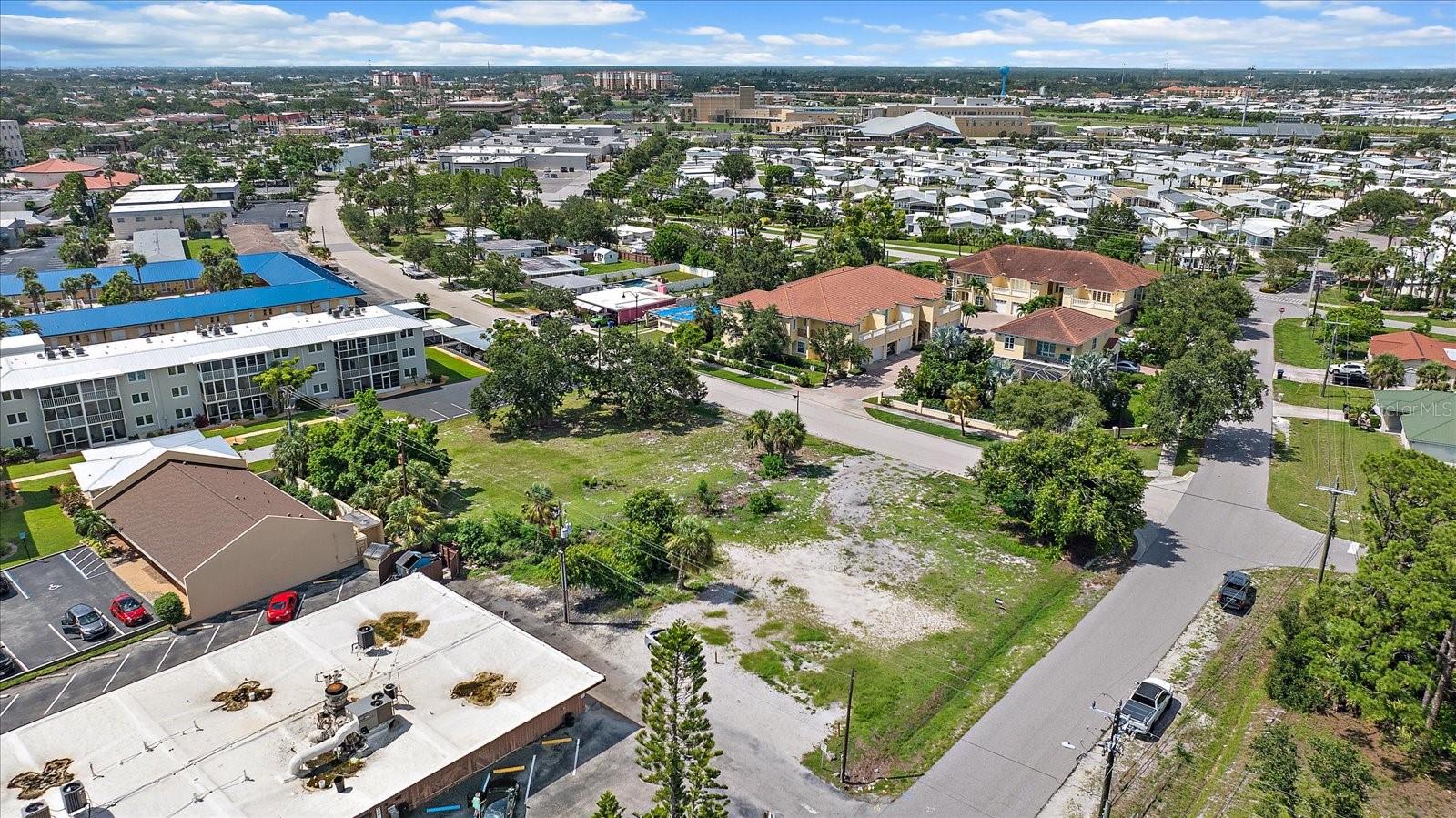 COUNTRY CLUB ESTATES UNIT 1 - Land