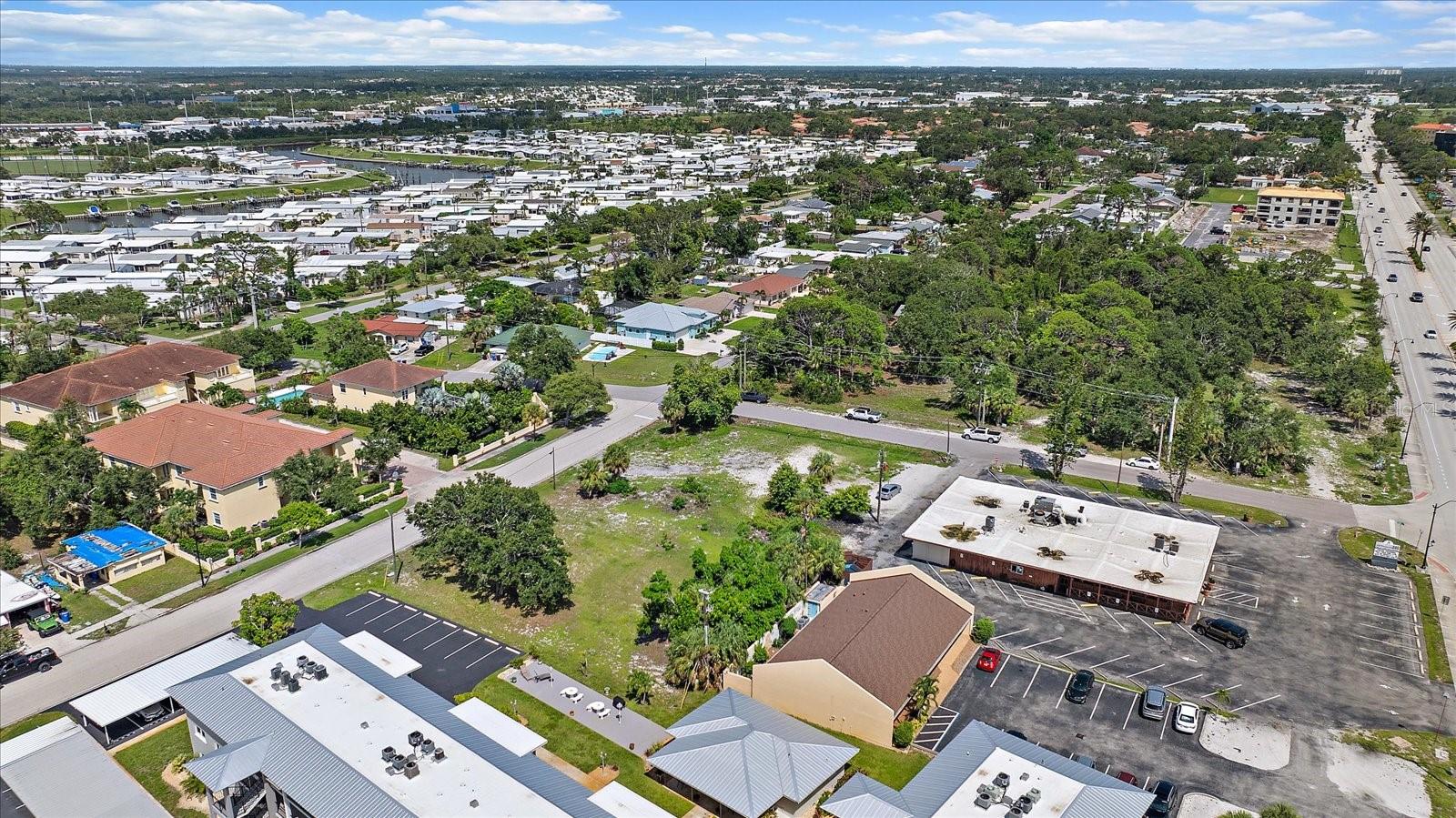 COUNTRY CLUB ESTATES UNIT 1 - Land
