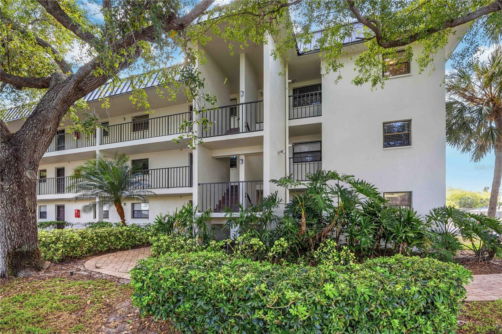 VILLA D ESTE SEC B - Residential