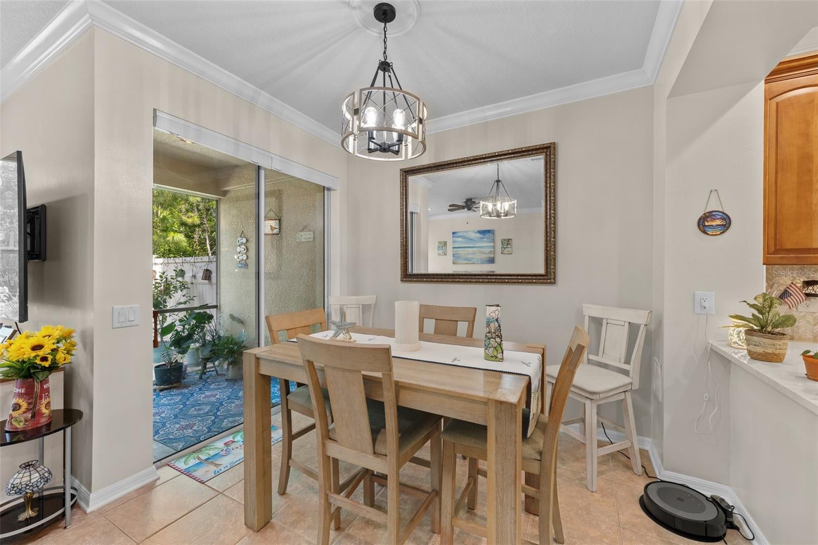 SOUTH HAMPTON - Residential