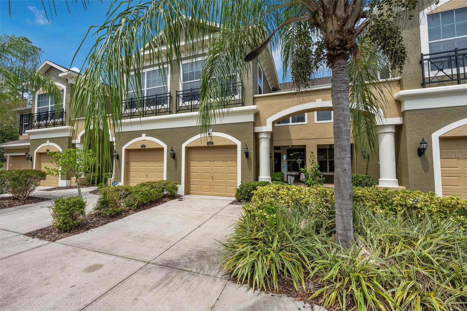 SOUTH HAMPTON - Residential