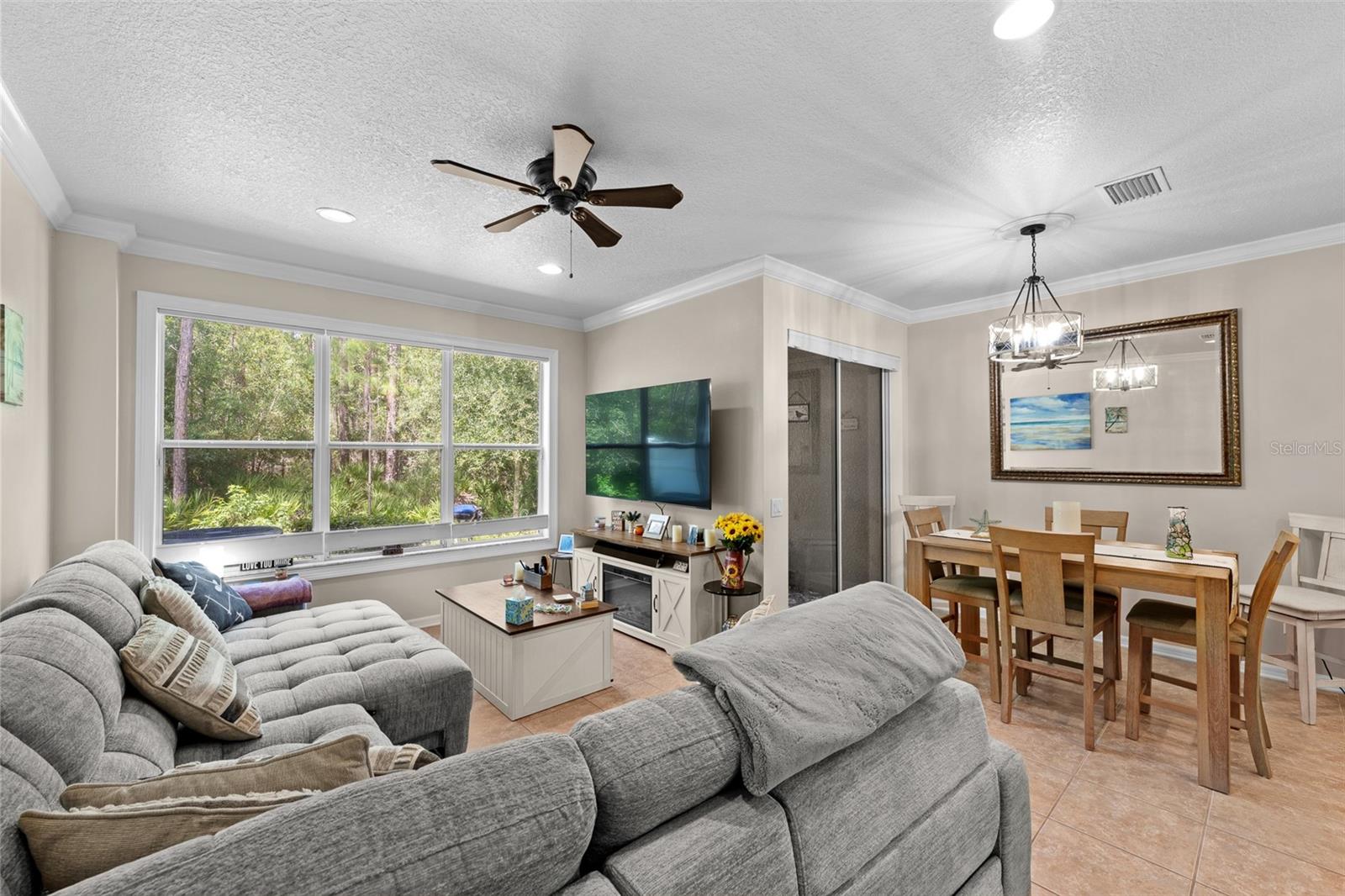 SOUTH HAMPTON - Residential