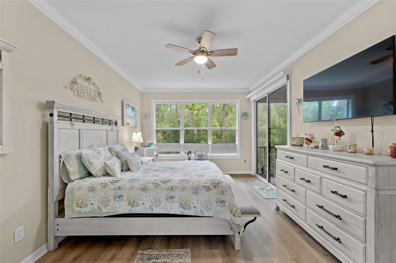 SOUTH HAMPTON - Residential