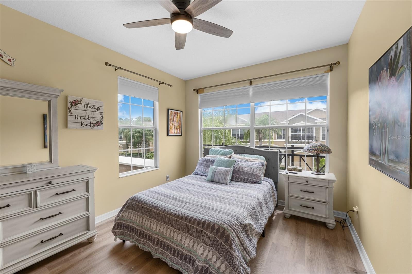 SOUTH HAMPTON - Residential
