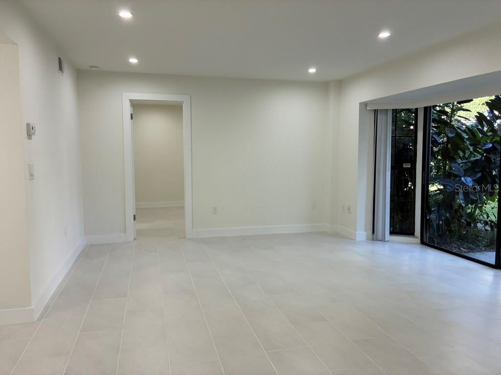 VILLAGE SQUARE CONDO - Residential
