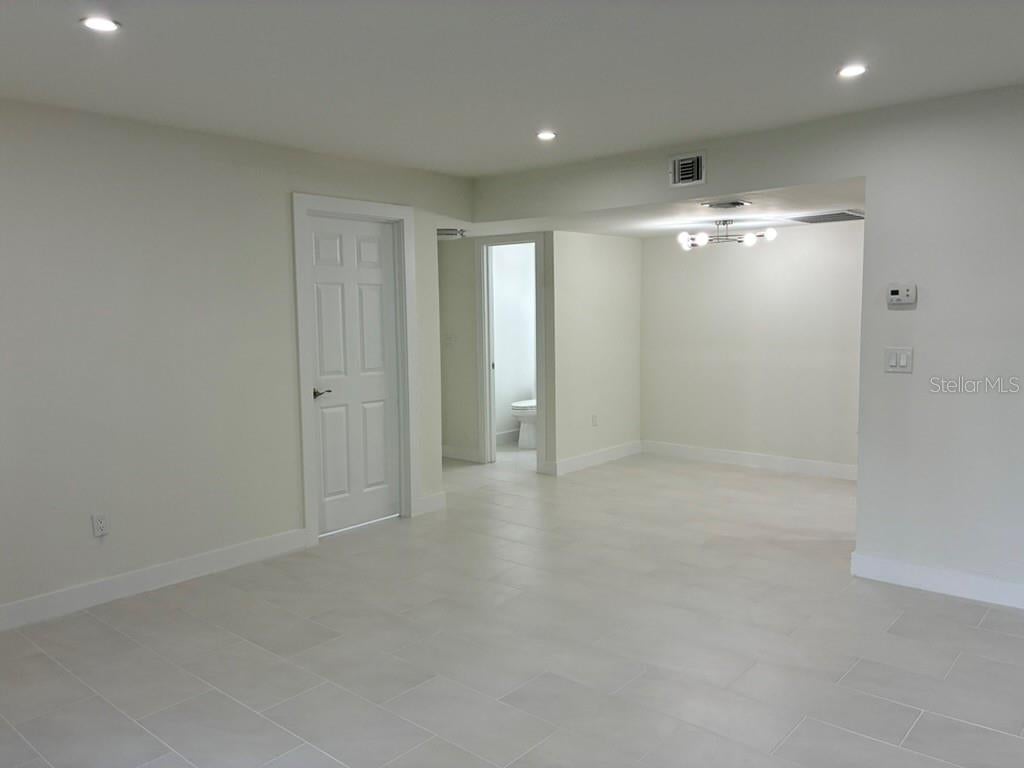 VILLAGE SQUARE CONDO - Residential