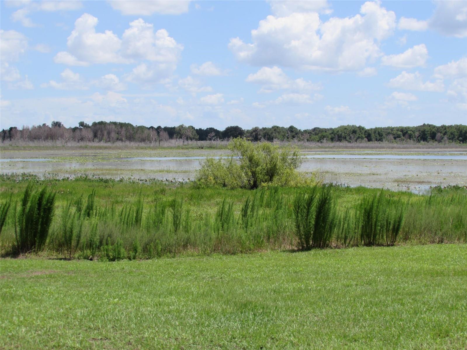RAINBOW LAKES ESTATE - Land