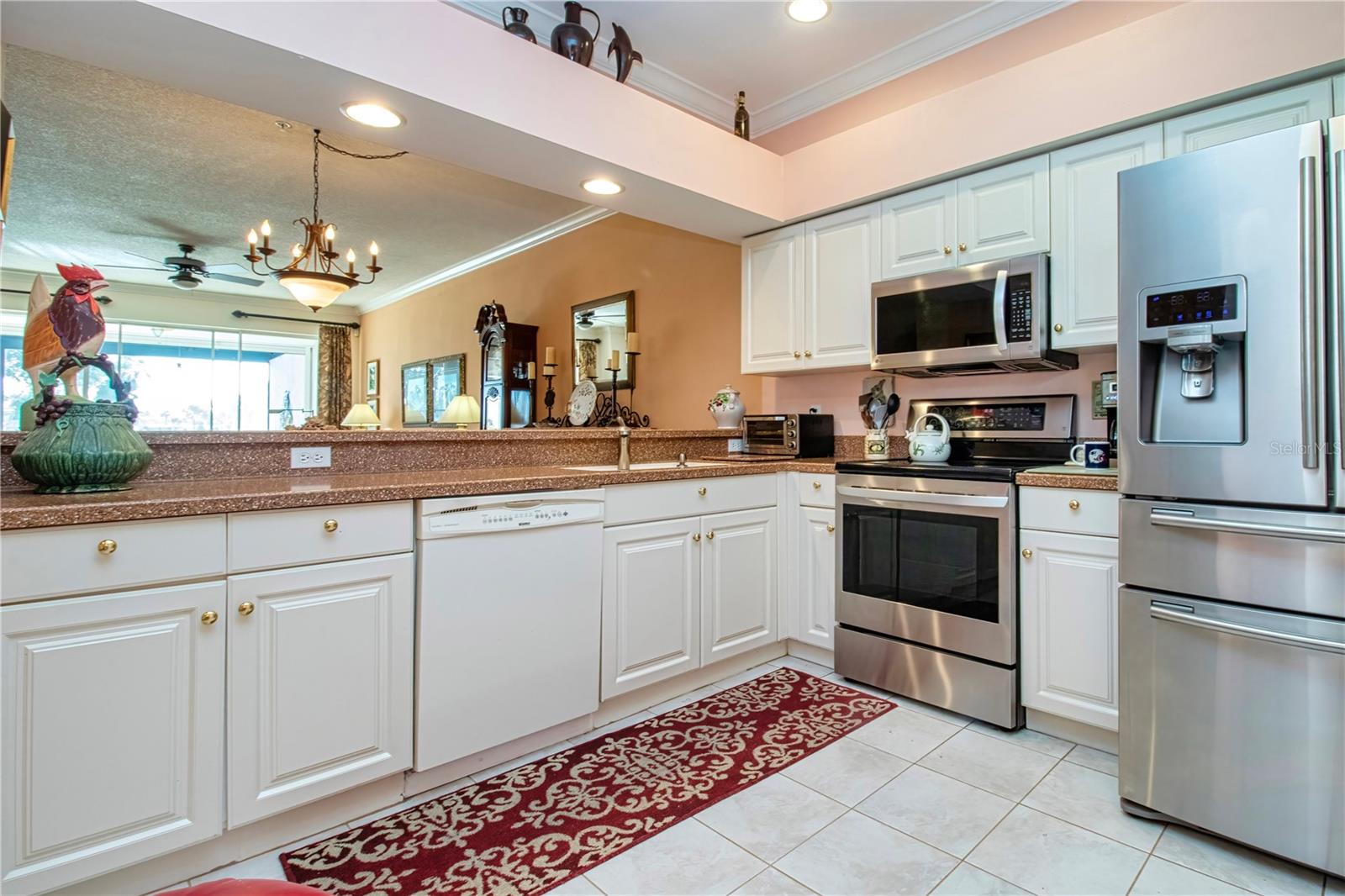 HERITAGE OAKS GOLF & COUNTRY CLUB - Residential