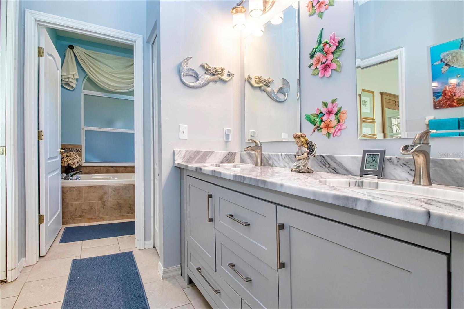 HERITAGE OAKS GOLF & COUNTRY CLUB - Residential