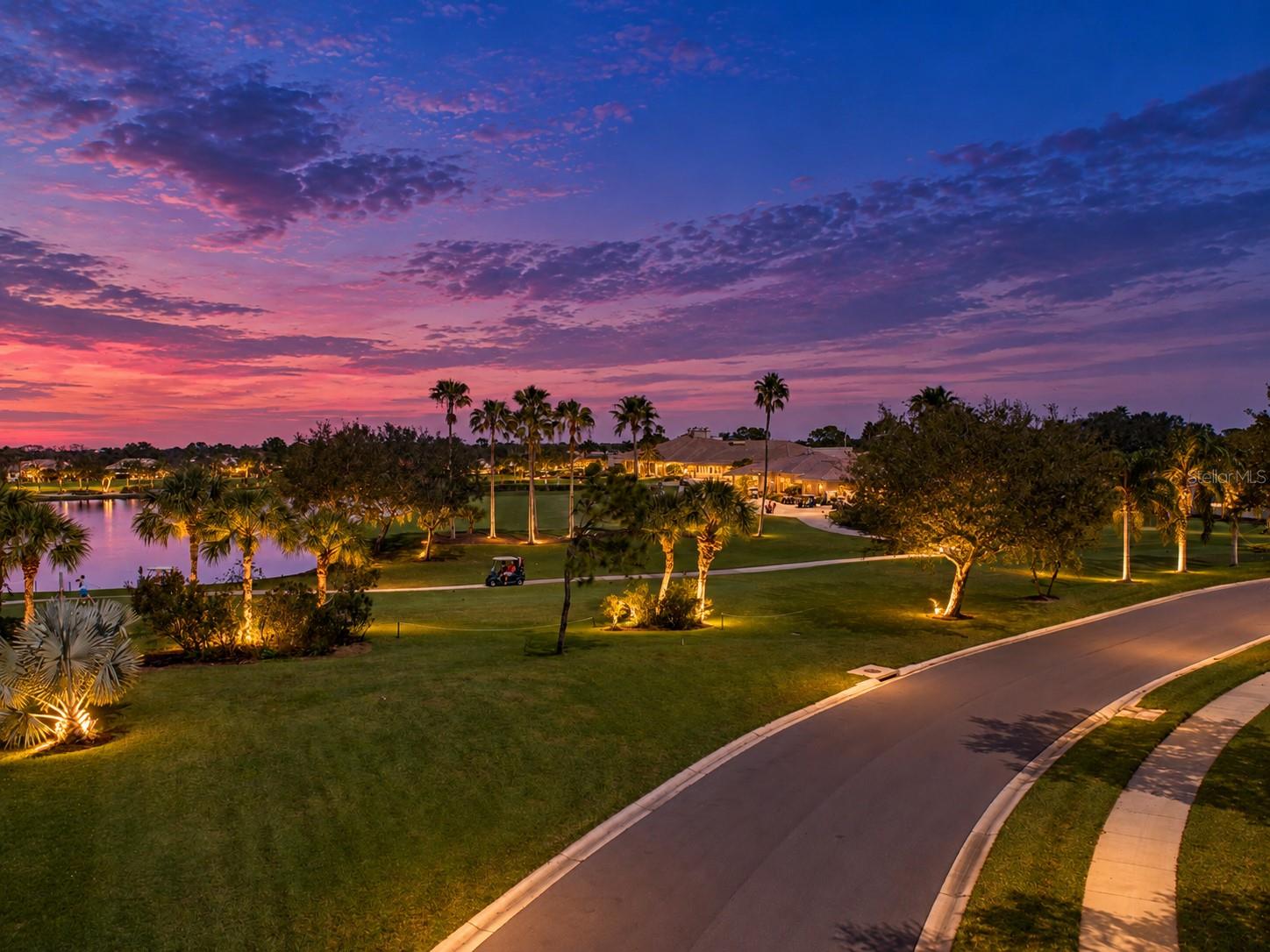 HERITAGE OAKS GOLF & COUNTRY CLUB - Residential
