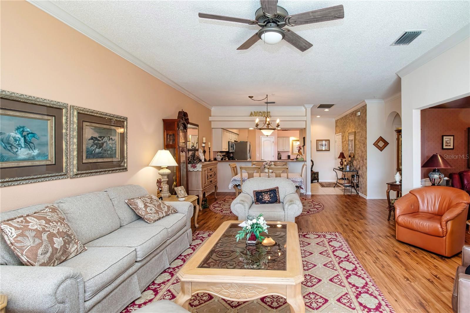 HERITAGE OAKS GOLF & COUNTRY CLUB - Residential
