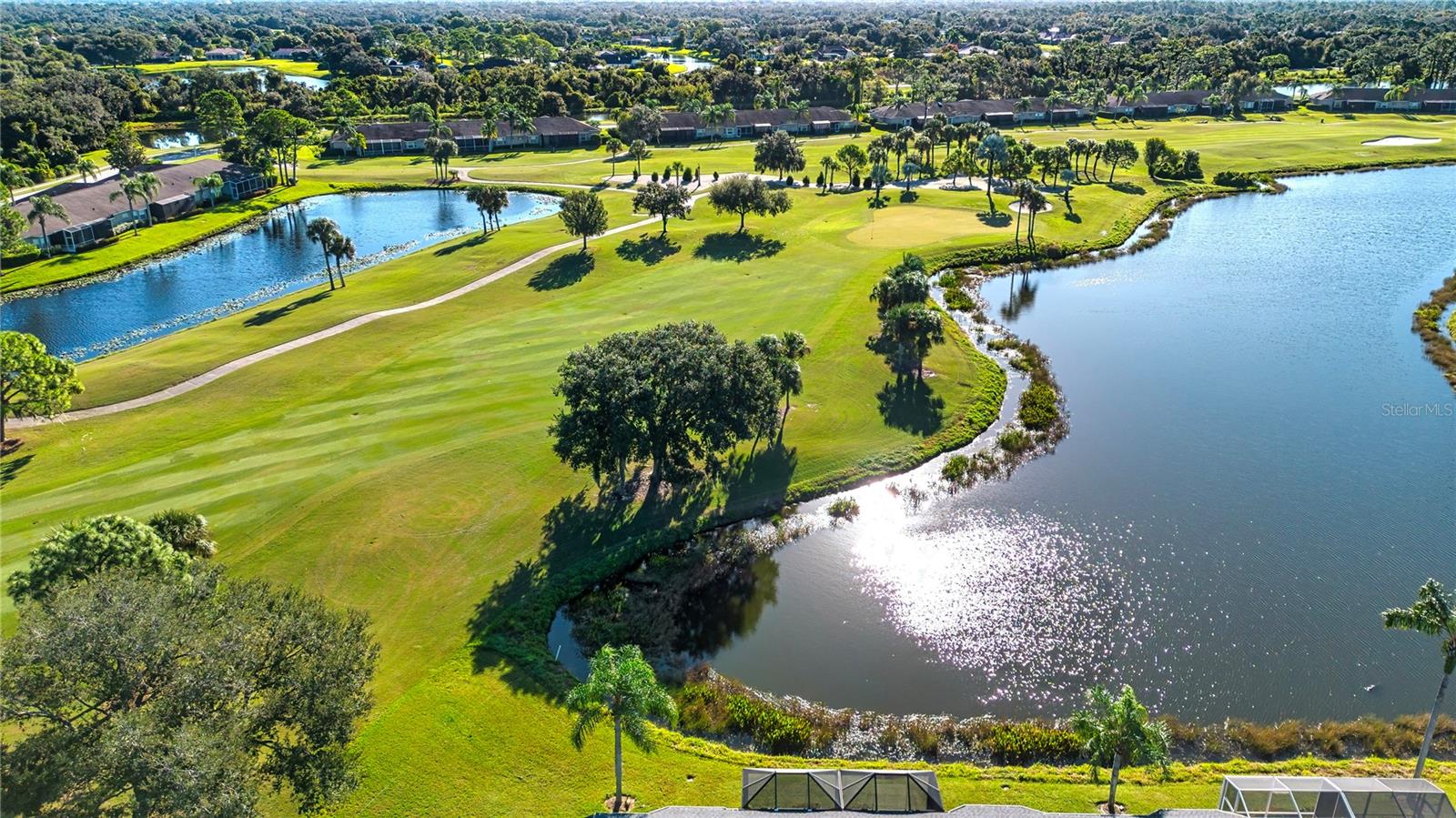 HERITAGE OAKS GOLF & COUNTRY CLUB - Residential