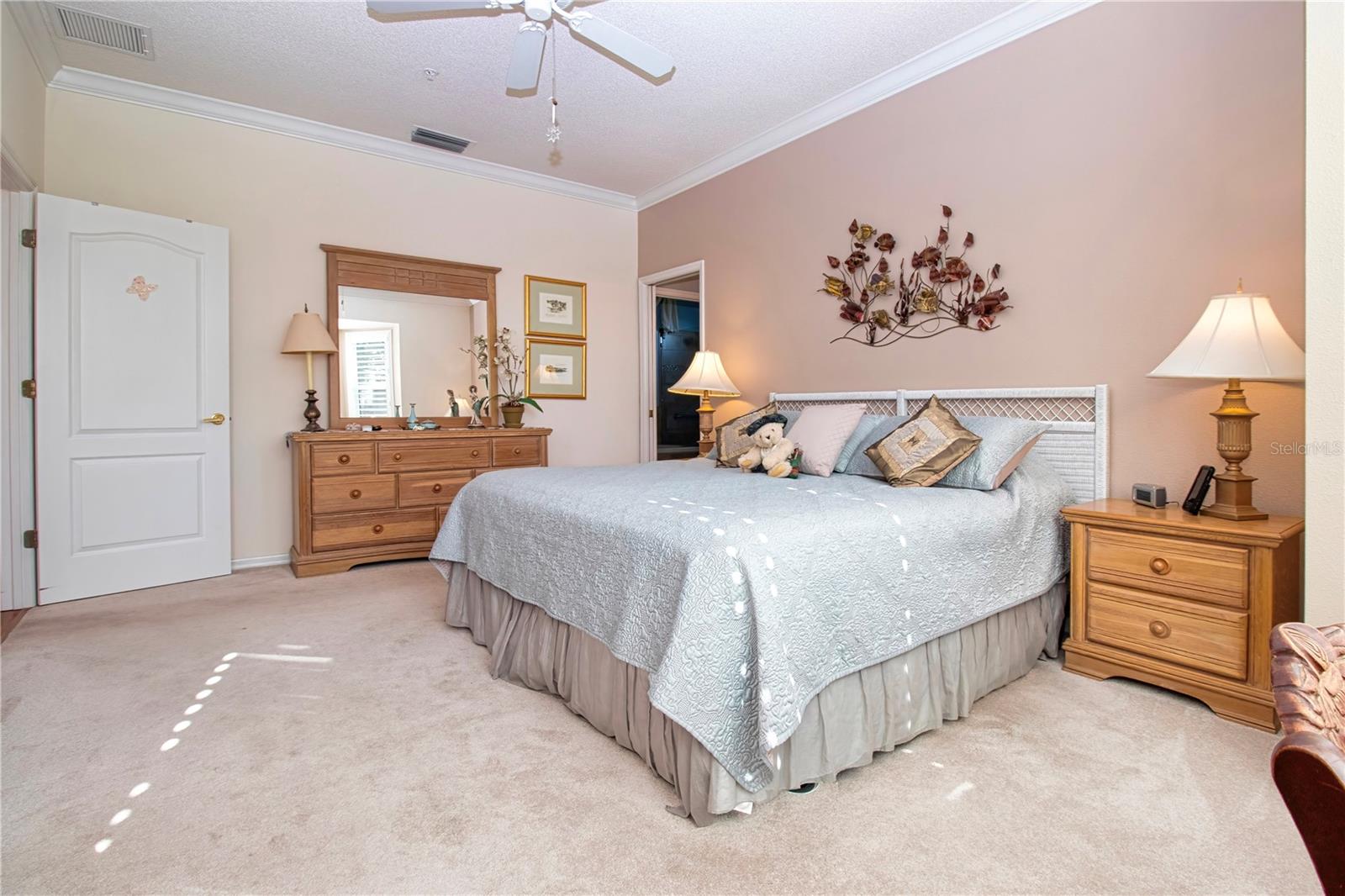 HERITAGE OAKS GOLF & COUNTRY CLUB - Residential