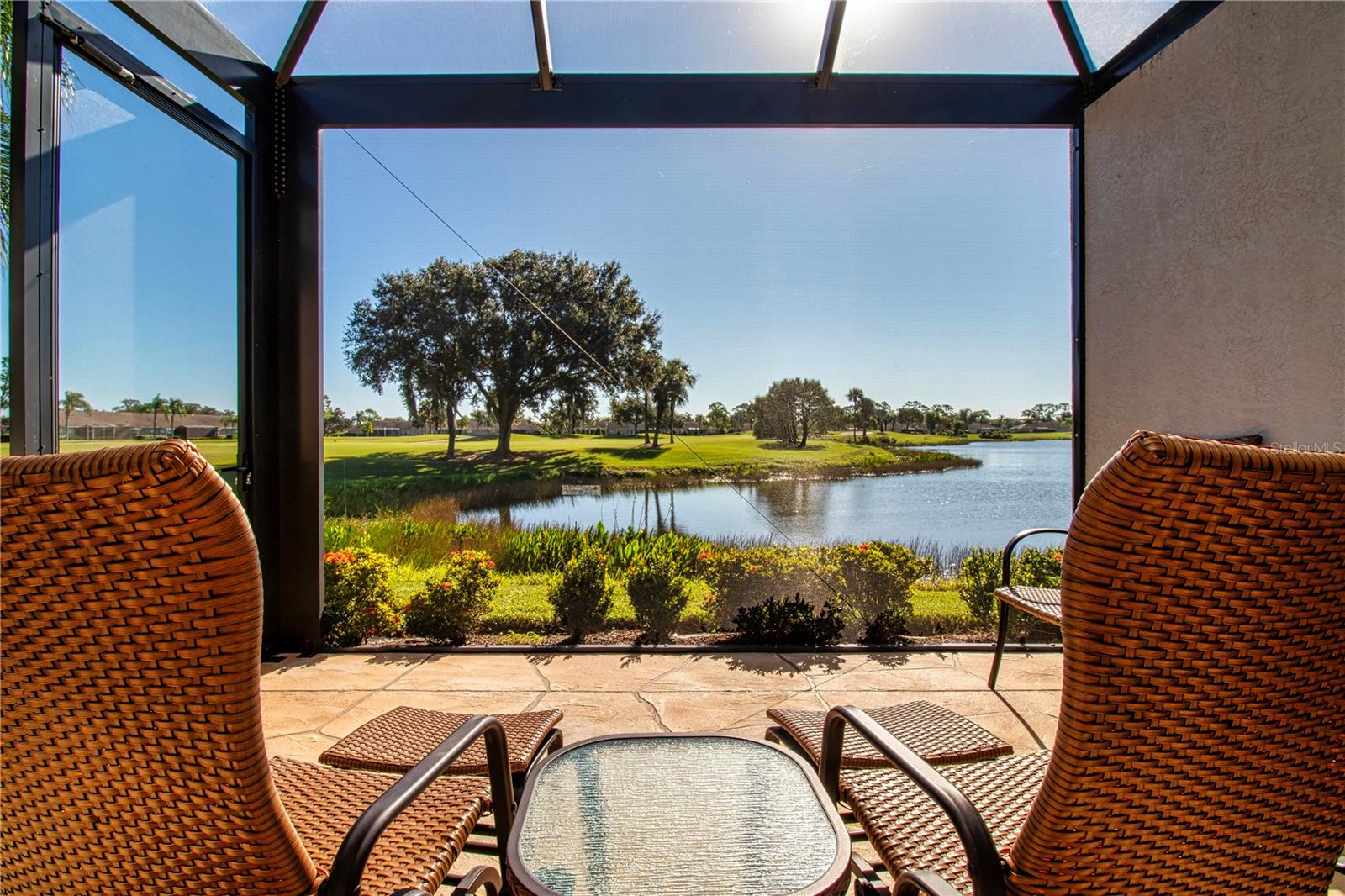 HERITAGE OAKS GOLF & COUNTRY CLUB - Residential