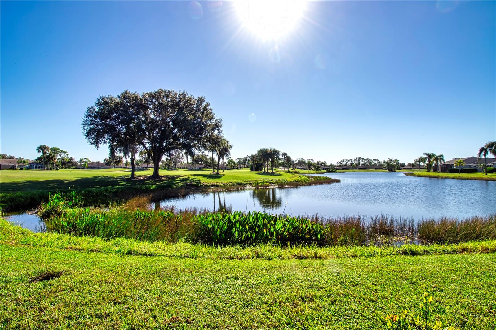 HERITAGE OAKS GOLF & COUNTRY CLUB - Residential