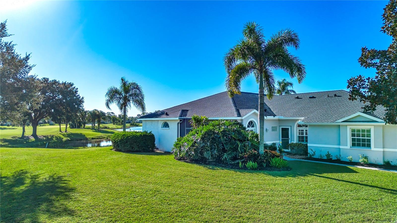 HERITAGE OAKS GOLF & COUNTRY CLUB - Residential