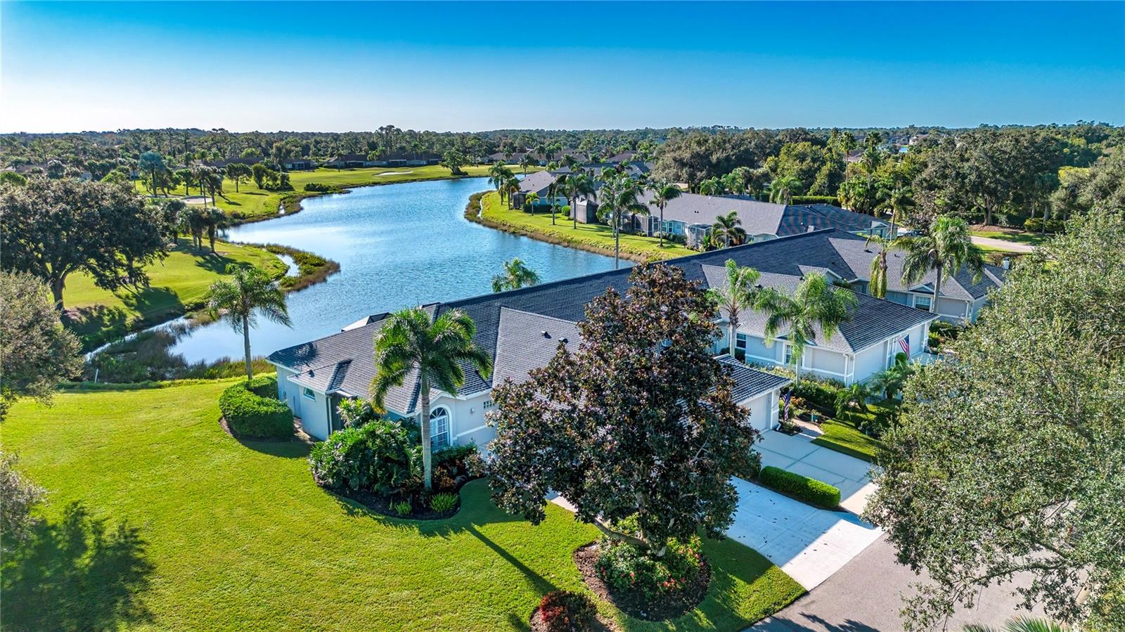 HERITAGE OAKS GOLF & COUNTRY CLUB - Residential