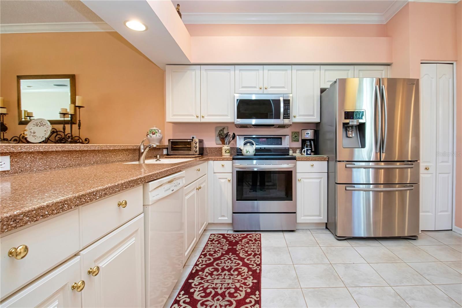 HERITAGE OAKS GOLF & COUNTRY CLUB - Residential