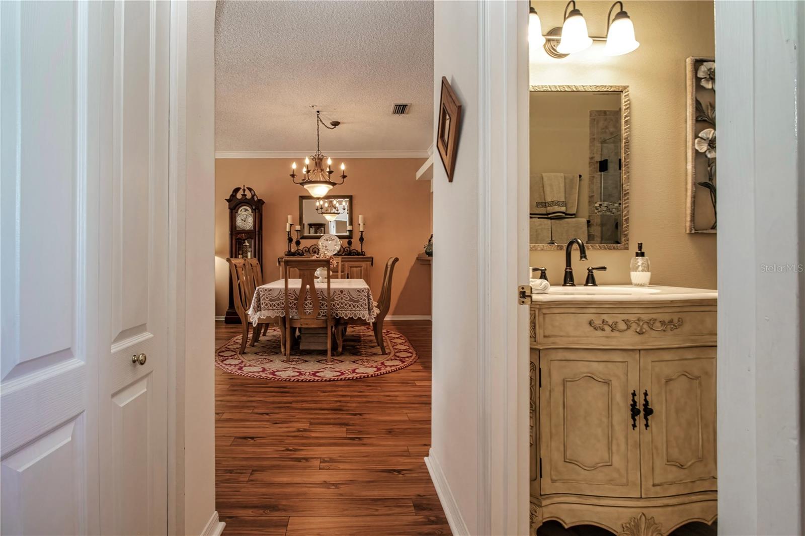 HERITAGE OAKS GOLF & COUNTRY CLUB - Residential