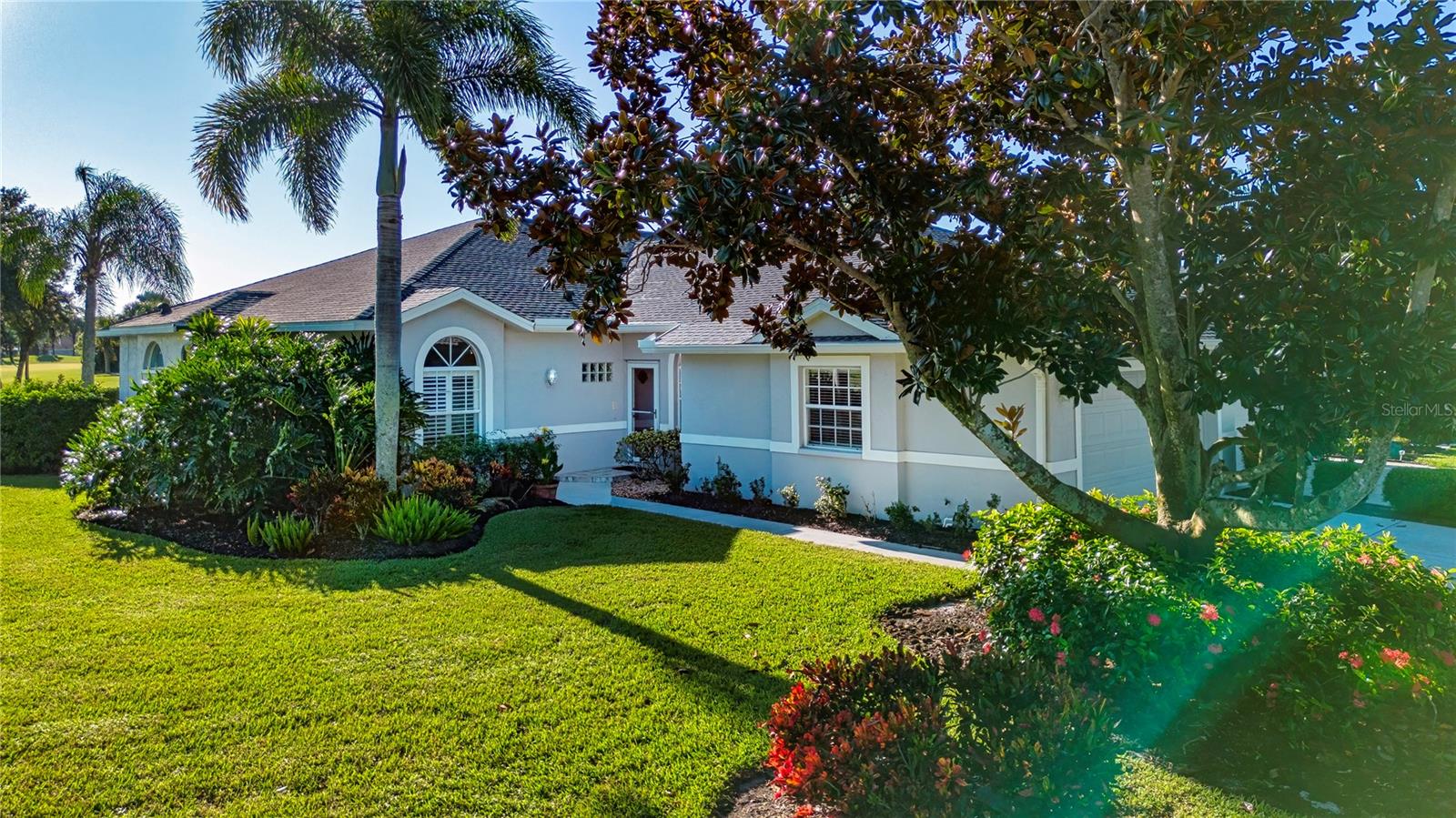 HERITAGE OAKS GOLF & COUNTRY CLUB - Residential
