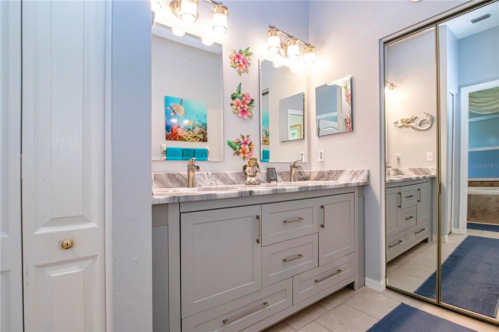 HERITAGE OAKS GOLF & COUNTRY CLUB - Residential